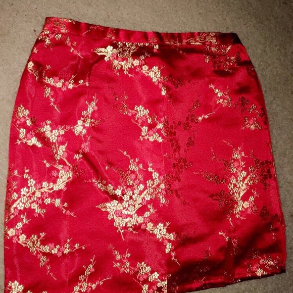 ✨SOLD✨ RARE Brandy Melville Moss Skirt 🐲 - Picture 3 of 3